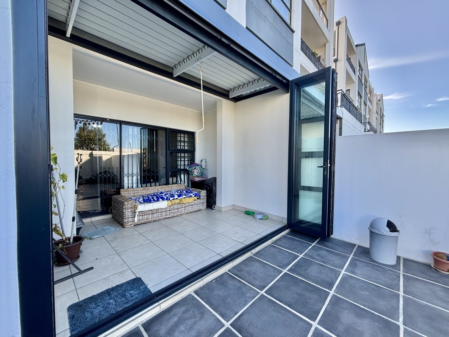 To Let 3 Bedroom Property for Rent in Sandown Western Cape